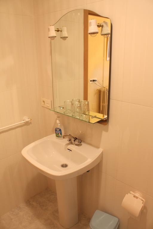 Hostal Temino Burgos Room photo