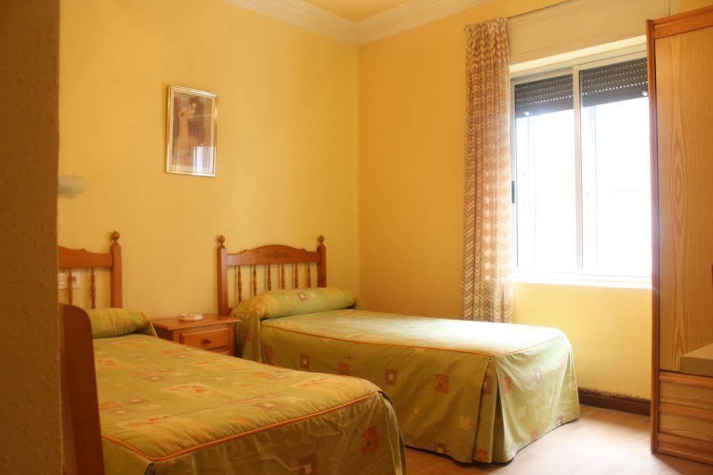 Hostal Temino Burgos Exterior photo